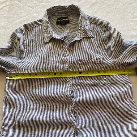 Tahari Long Striped Button Down Linen Beach Shirt Size M Pockets Dress Vacation - Picture 7 of 8